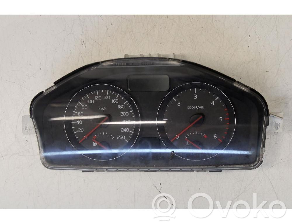 Volvo C30 Geschwindigkeitsmesser Cockpit 