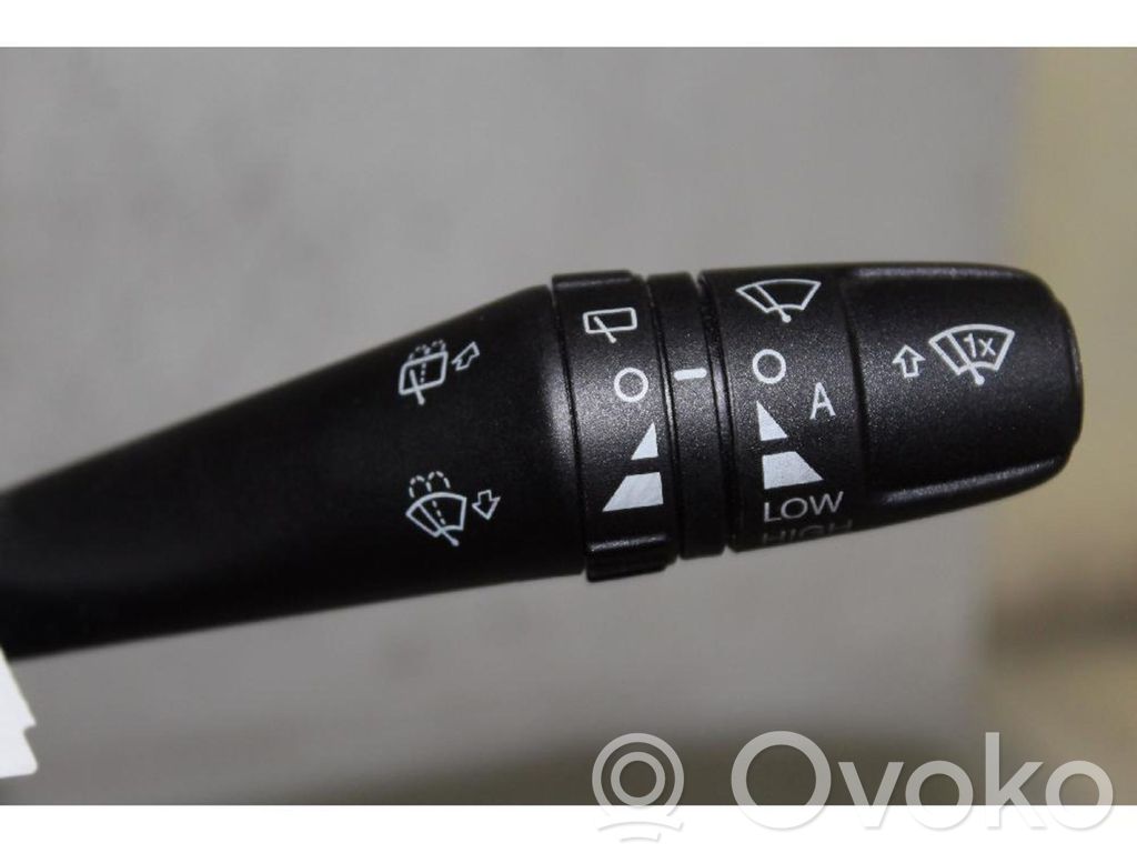 Fiat 500L Light switch 