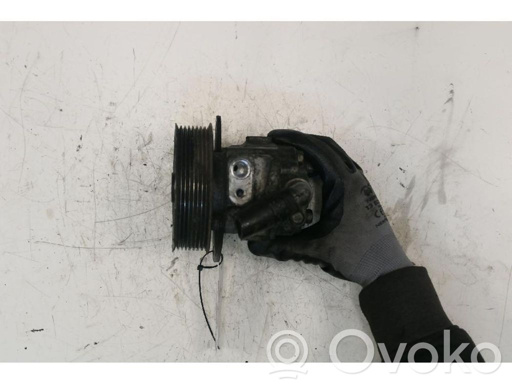 Ohjaustehostimen pumppu   QVB500660