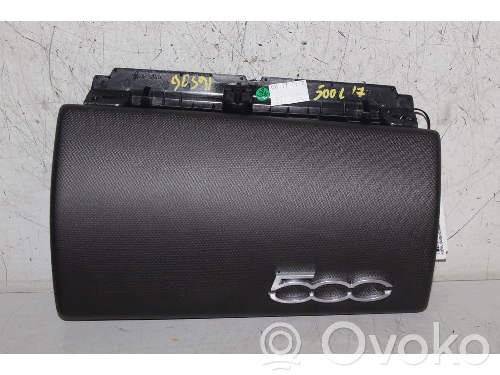 Fiat 500L Handschuhfach