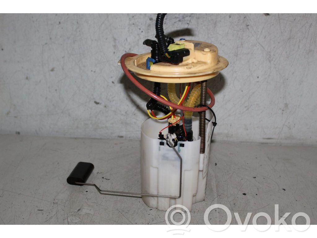 Fiat 500L Bomba interna de combustible