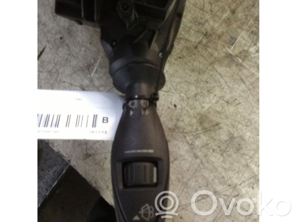 Ford Fiesta Interruptor de luz 