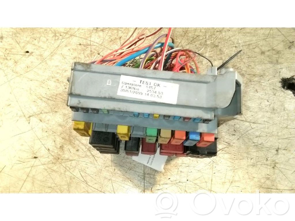 Módulo de fusible   51781452