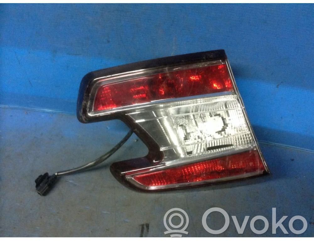 Renault Megane III Lampy tylnej klapy bagażnika 