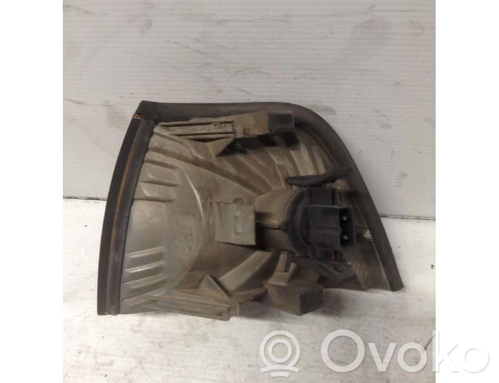 BMW 3 E36 Lampa przednia 