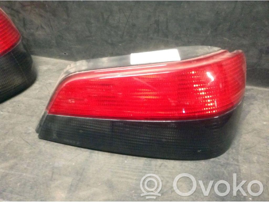 Peugeot 306 Feux arrière / postérieurs 
