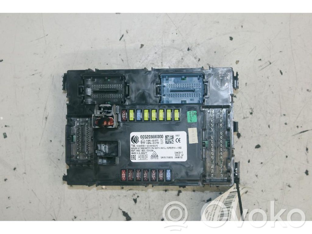 Módulo de fusible   00520886000