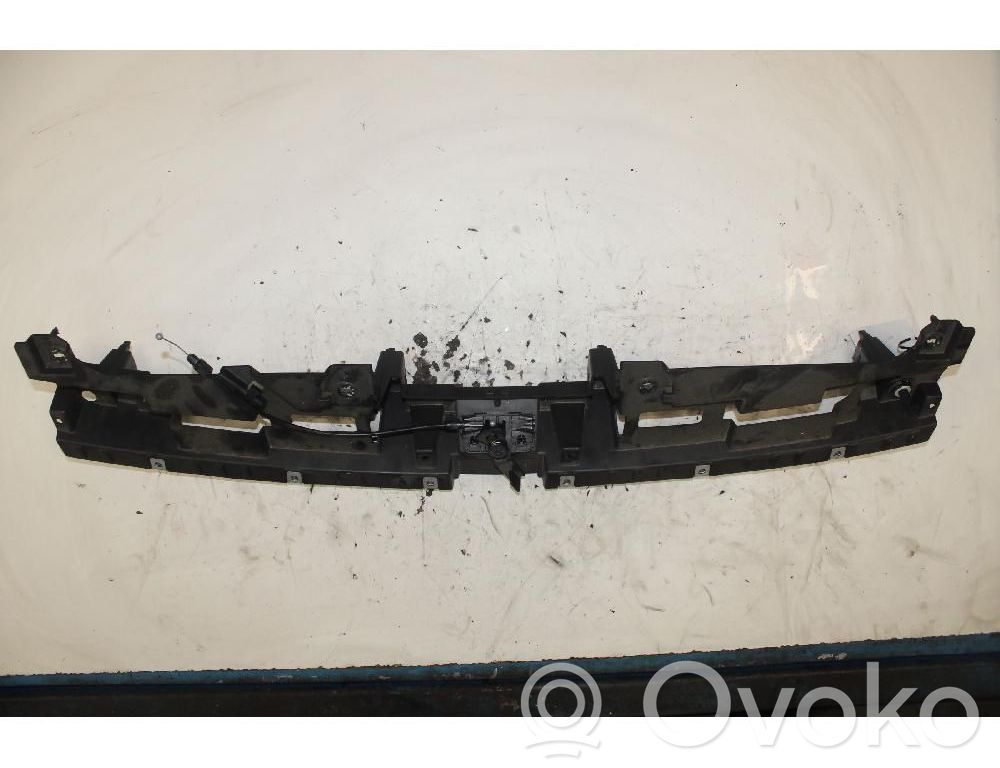 Support de radiateur sur cadre face avant   K68243736AF