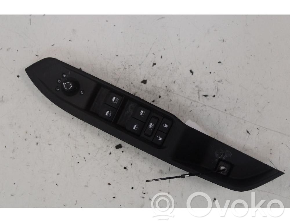 Jeep Compass Electric window control switch 