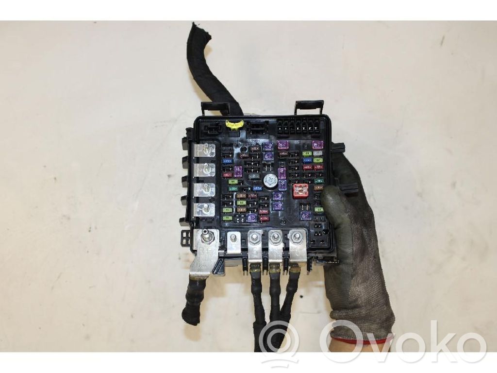 Fuse module   P68444276AA