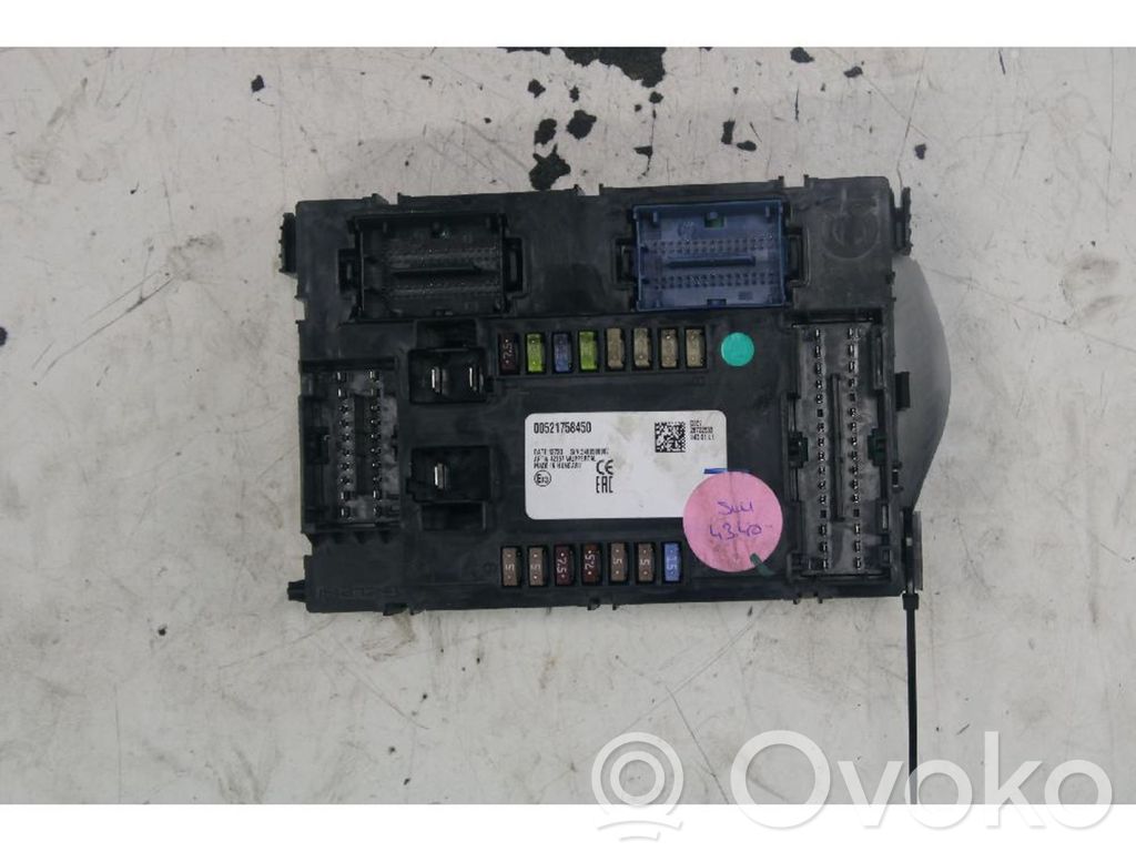 Módulo de fusible   00521758450