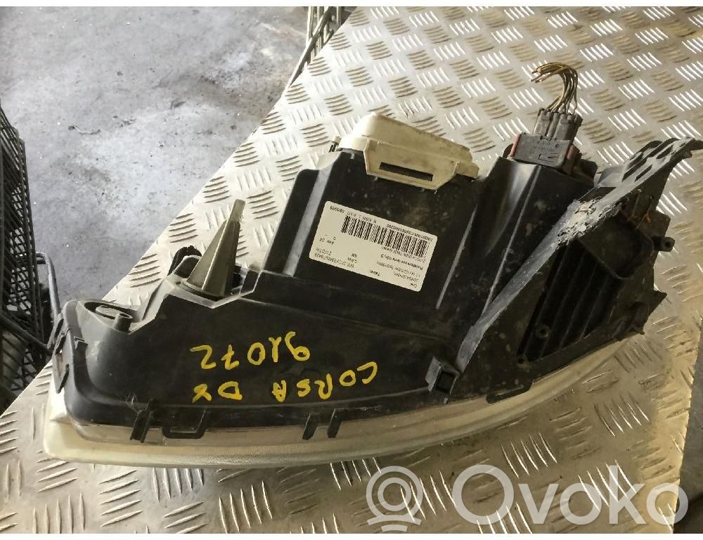 Opel Corsa C Phare frontale 