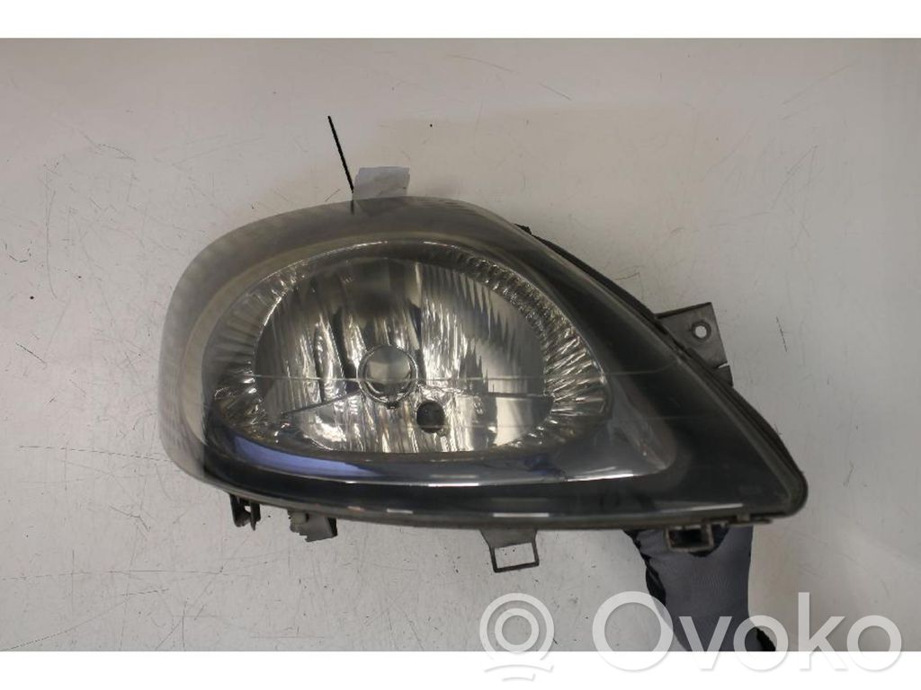 Renault Trafic II (X83) Lampa przednia 