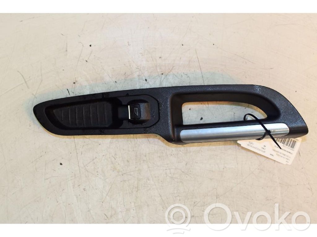 Electric window control switch   NONRILEVATO