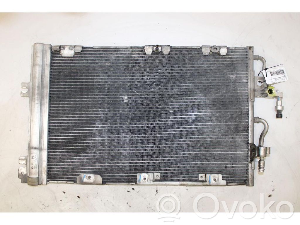 Opel Zafira B Radiator răcire A/C (condensor) 