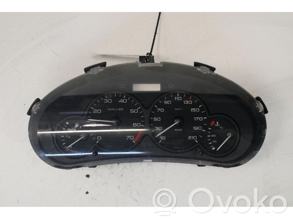 Peugeot 206 Compteur de vitesse tableau de bord 