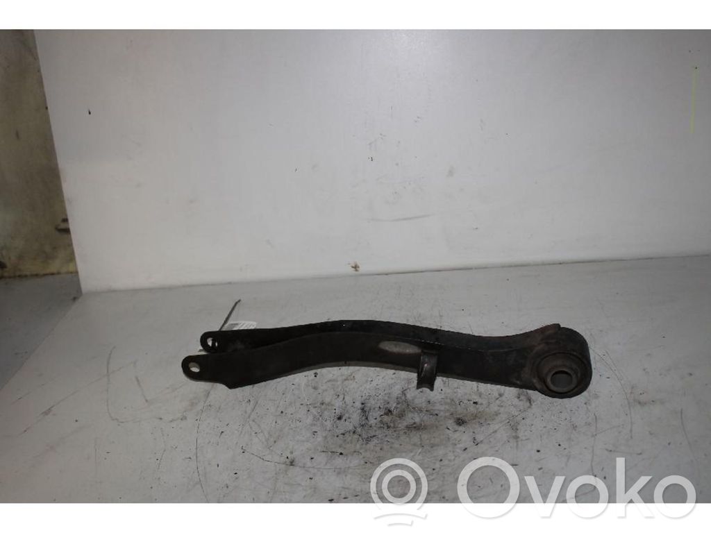 Brazo de suspensión trasero
