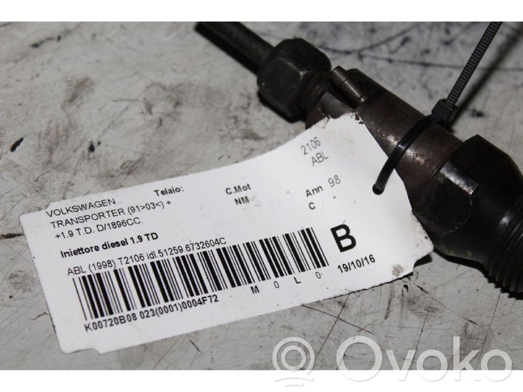 Inyector de combustible   028130201F