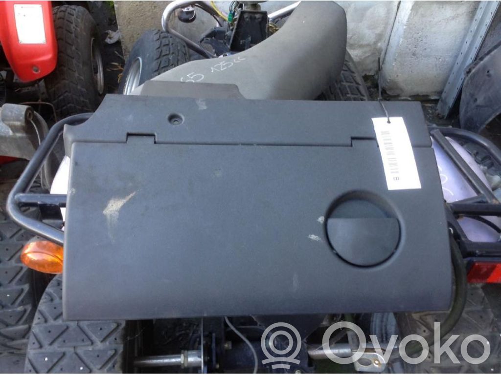Opel Combo C Handschuhfach