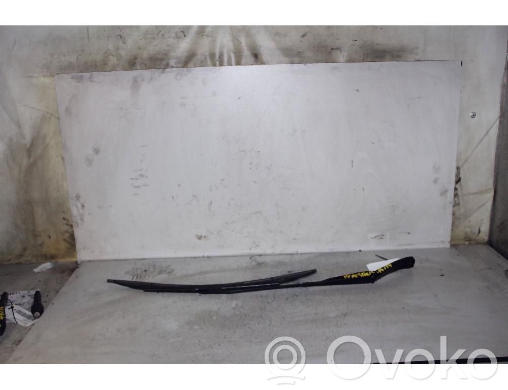 Brazo del limpiaparabrisas delantero