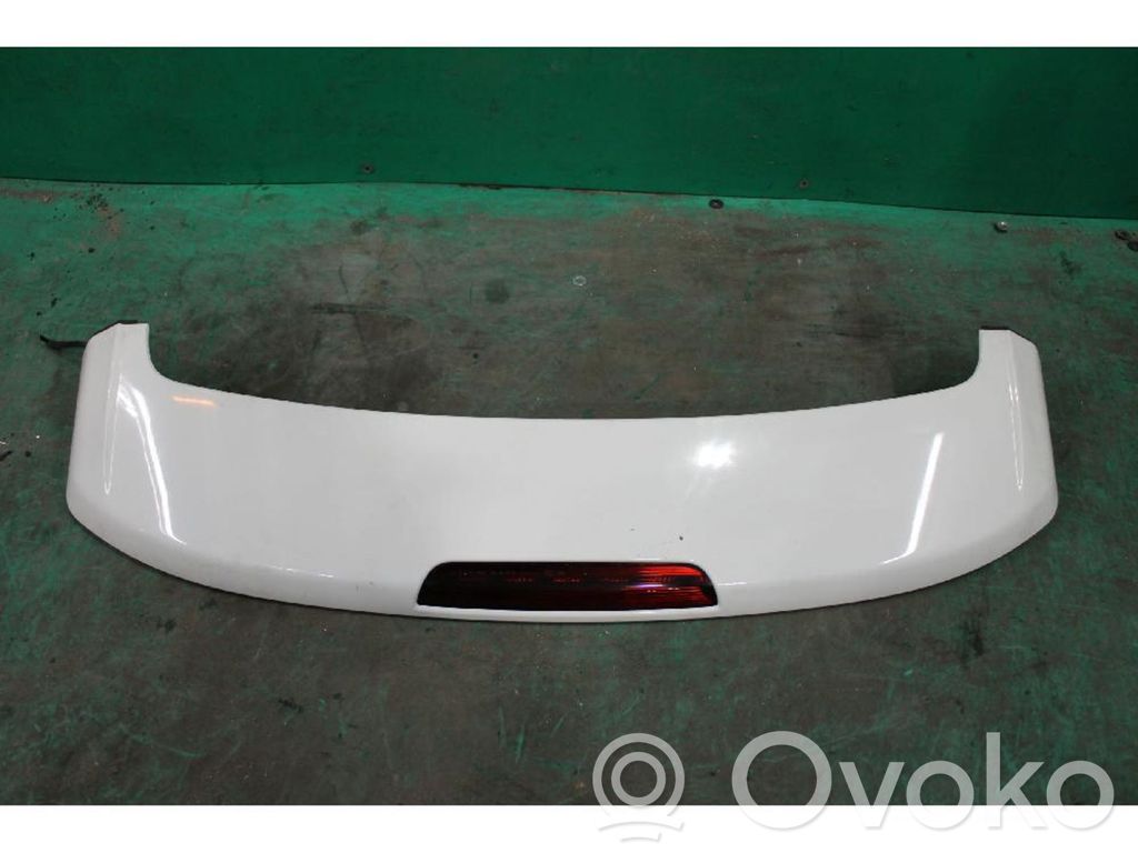 Tailgate/trunk spoiler