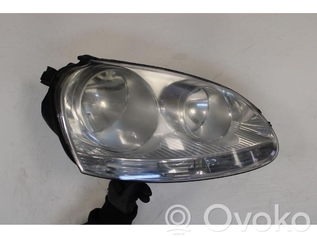 Volkswagen Golf V Faro/fanale