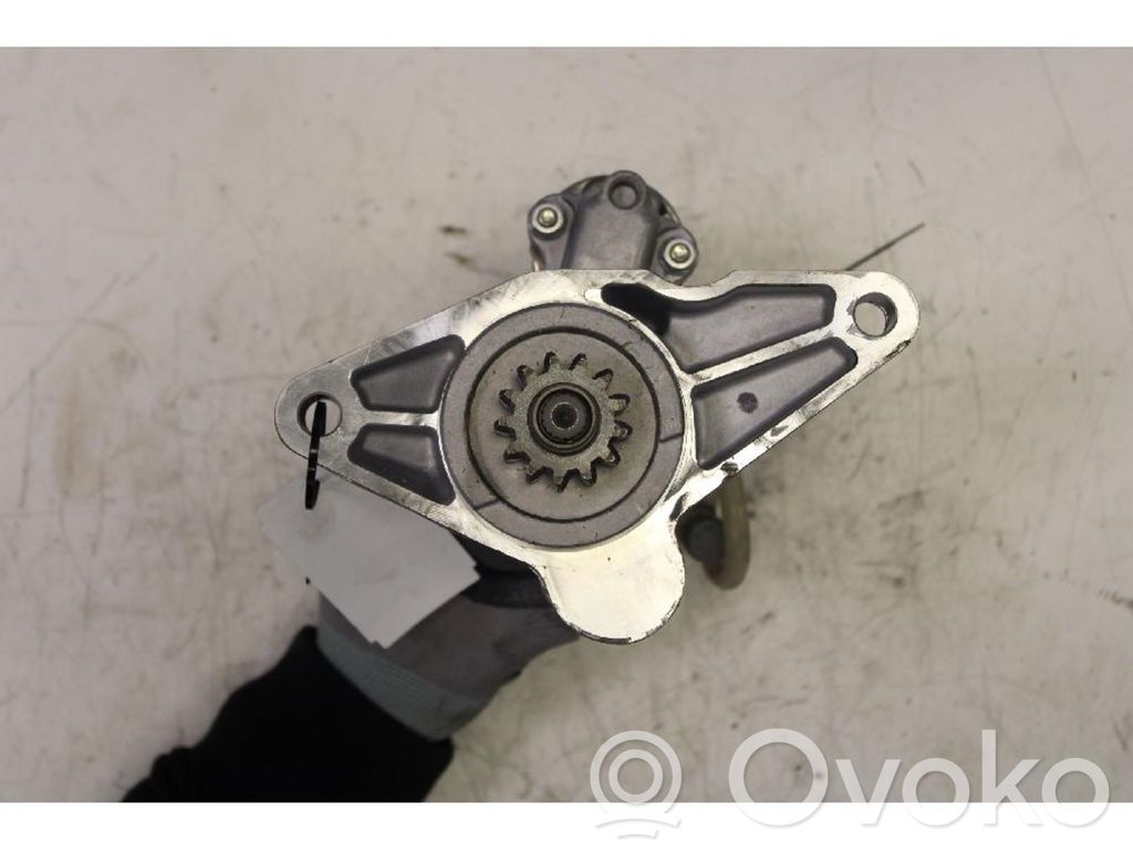 Starter motor   LR070686