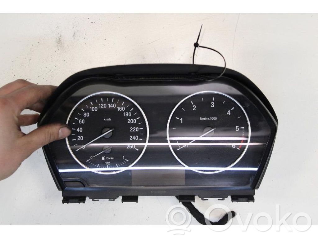 BMW 1 F20 F21 Speedometer (instrument cluster) 