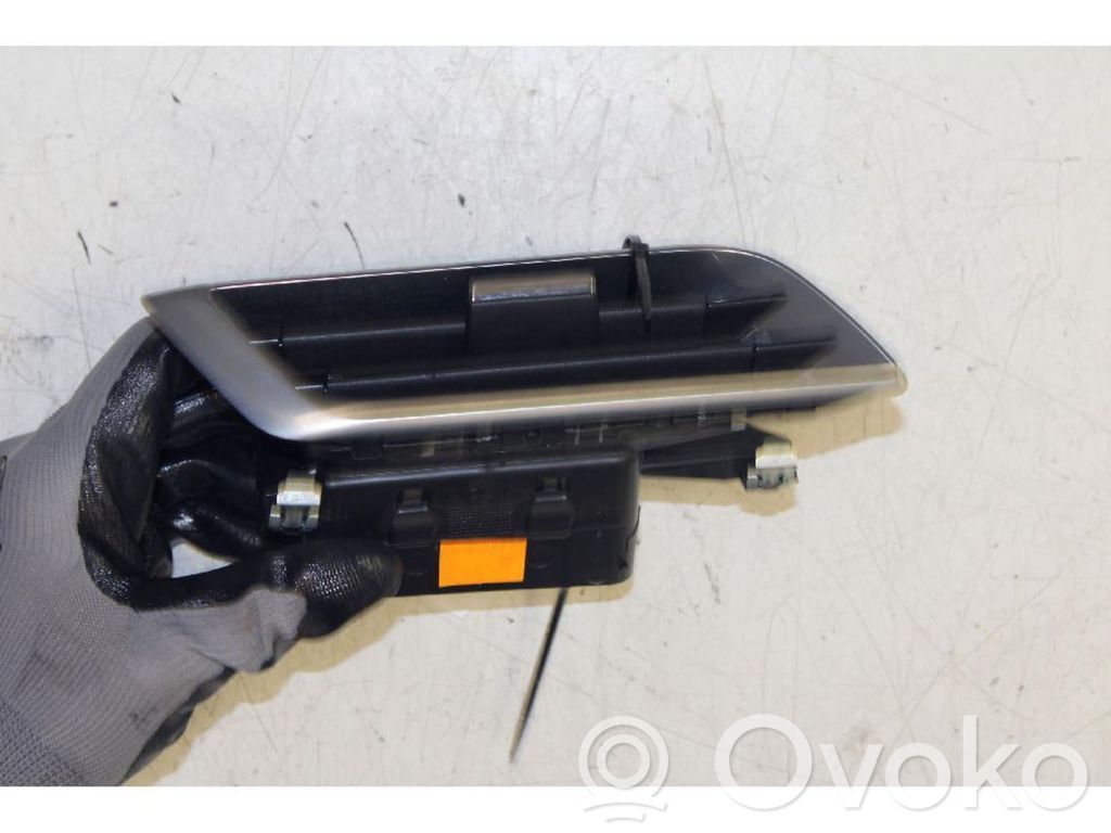 Peugeot 5008 II Grilă ventilație/ramă laterală bord