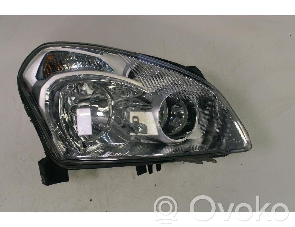 Nissan Qashqai+2 Faro/fanale 