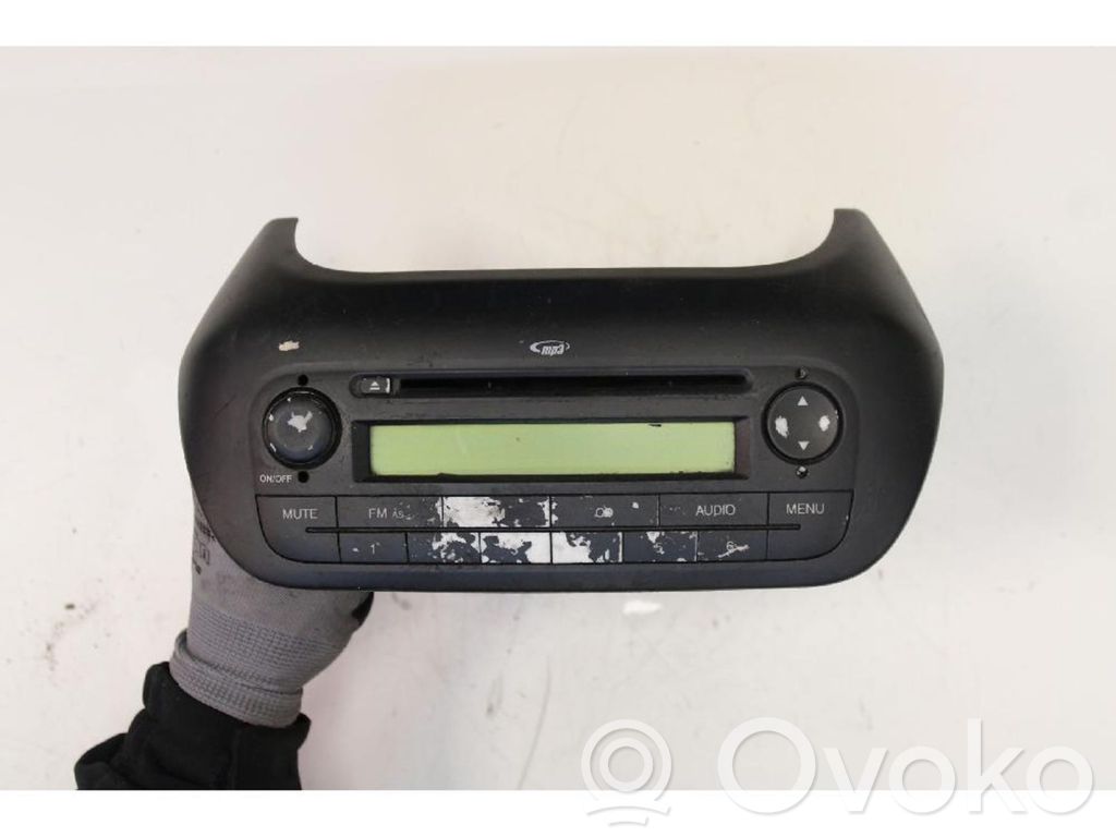 Fiat Fiorino Panel / Radioodtwarzacz CD/DVD/GPS 