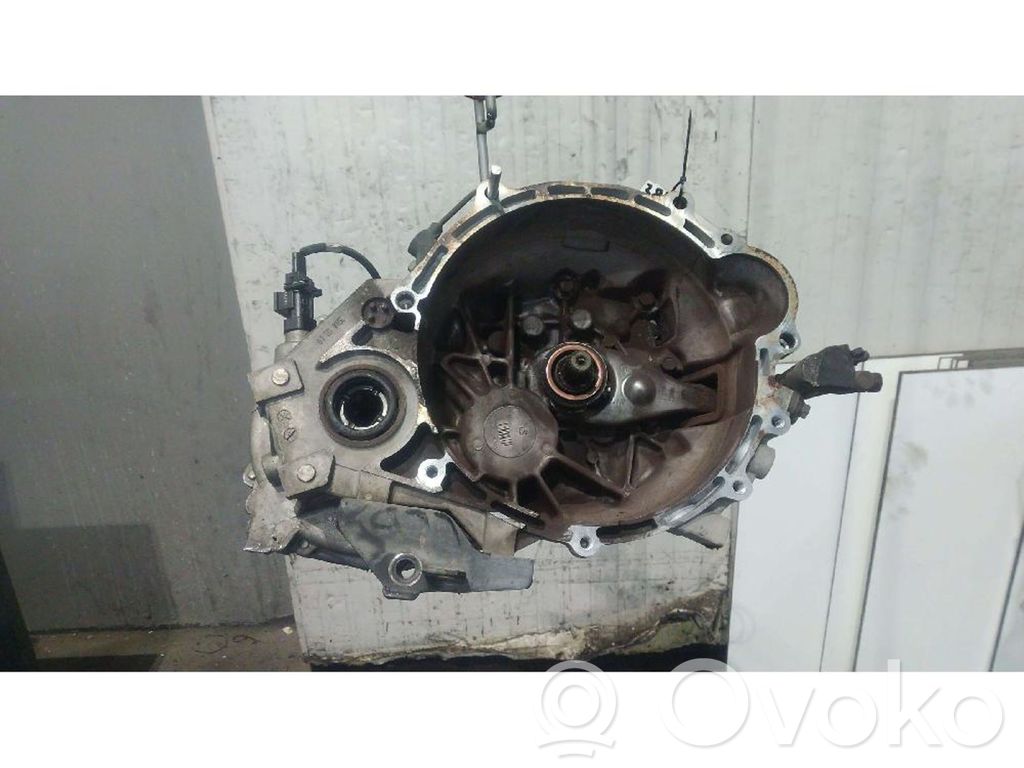 KIA Rio Caja de cambios manual de 5 velocidades 