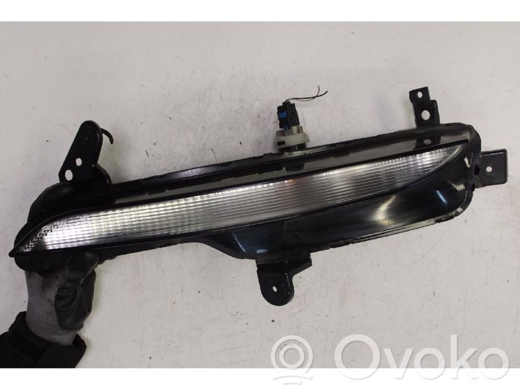 Scheinwerfer   261306376R