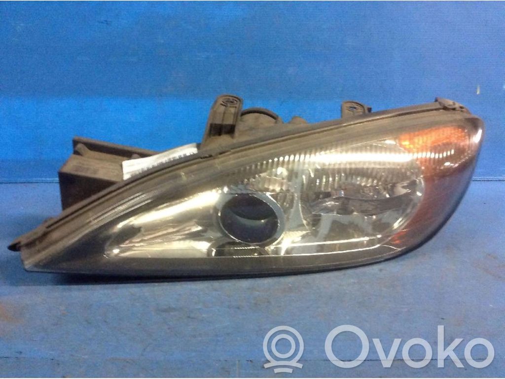 Nissan Primera Lampa przednia 