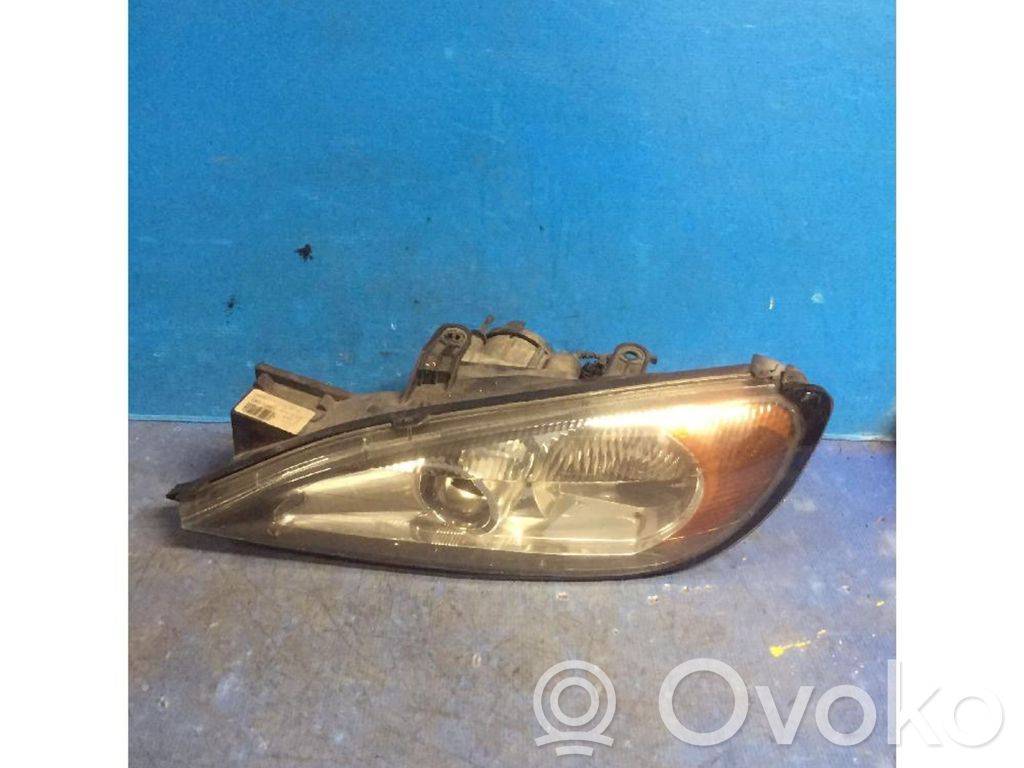 Nissan Primera Lampa przednia 