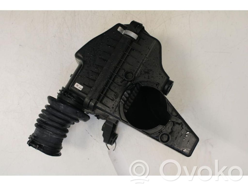 Mazda 3 Obudowa filtra powietrza 