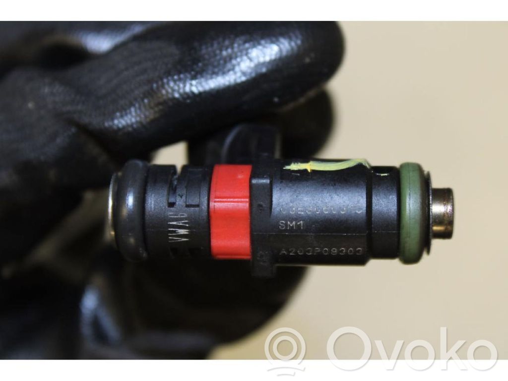 Skoda Fabia Mk2 (5J) Inyector de combustible 