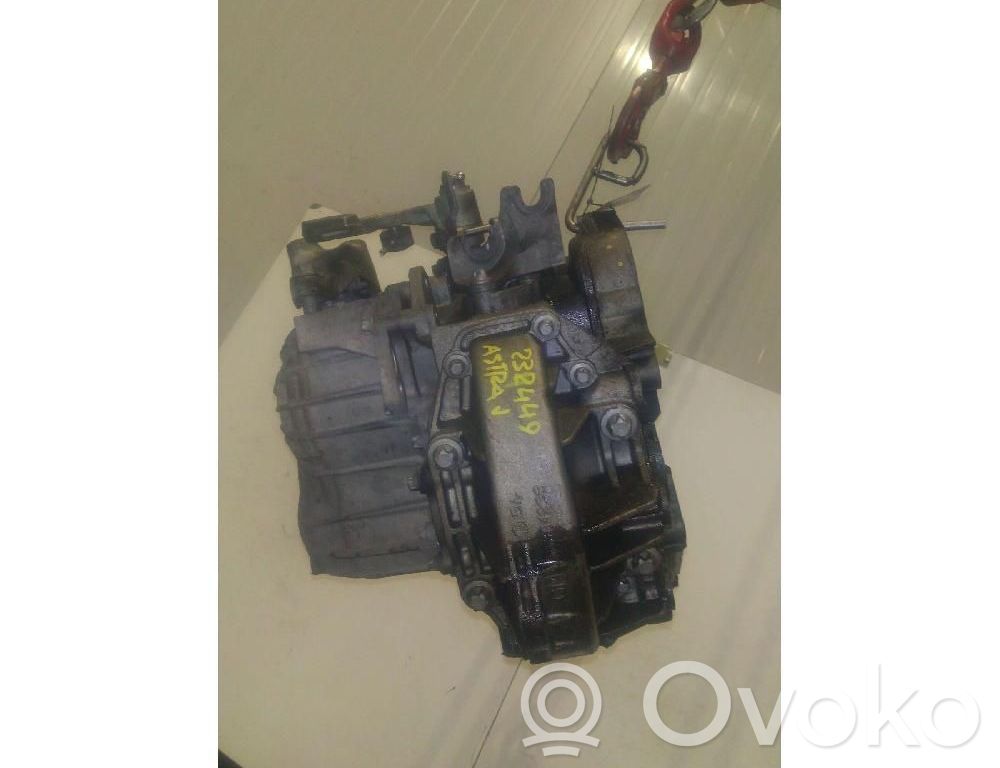 Opel Astra J Cutie viteze manuală cu 5 trepte 