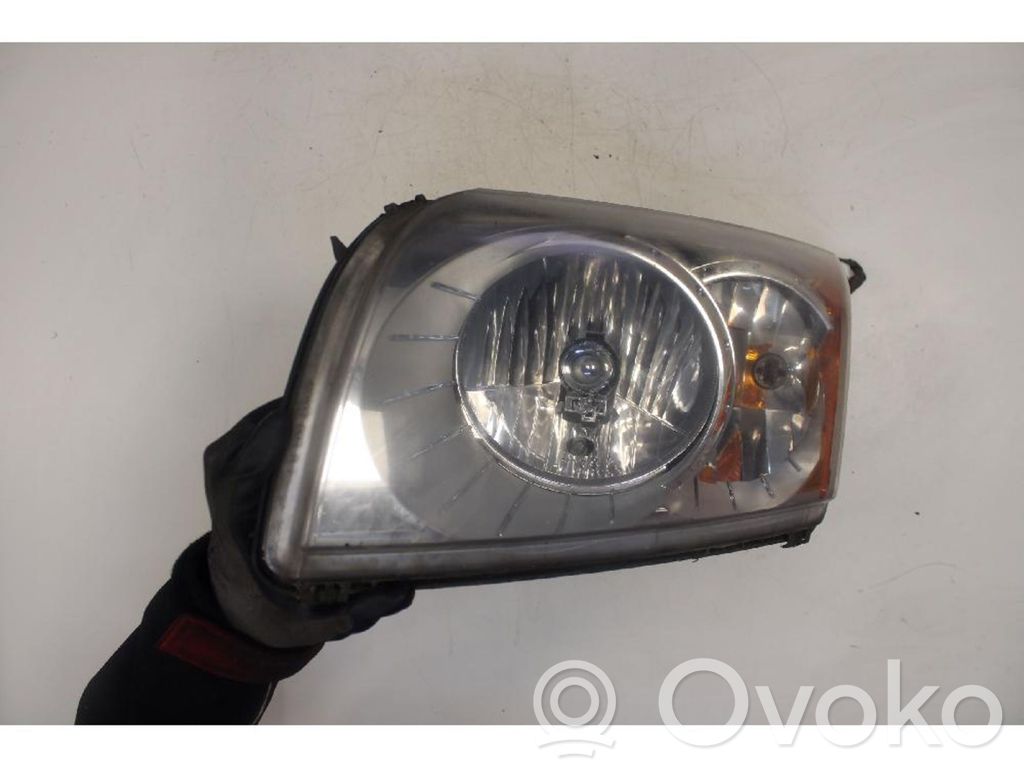 Dodge Caliber Lampa przednia 