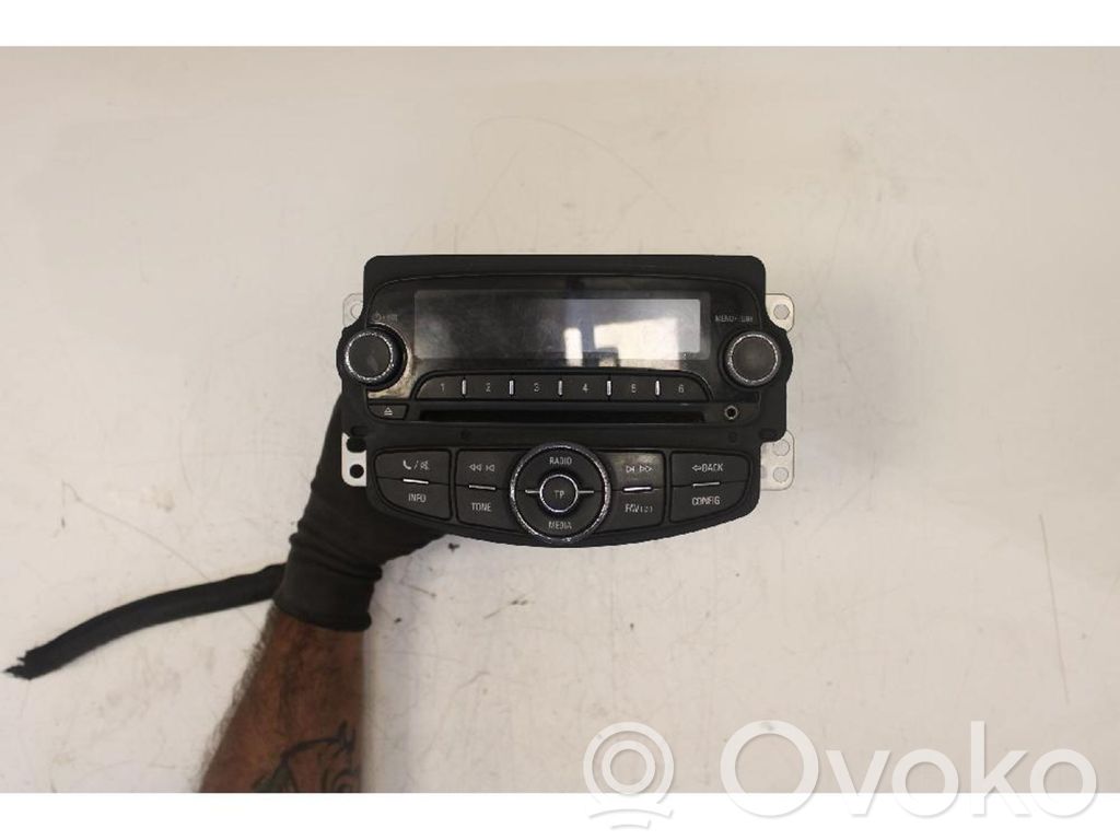 Opel Corsa E Unidad delantera de radio/CD/DVD/GPS 
