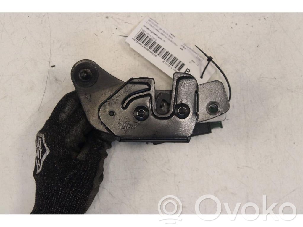 Land Rover Discovery 4 - LR4 Tailgate lock latch 