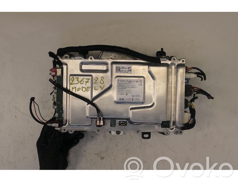 Tesla Model Y Unitate/modul control ASC 