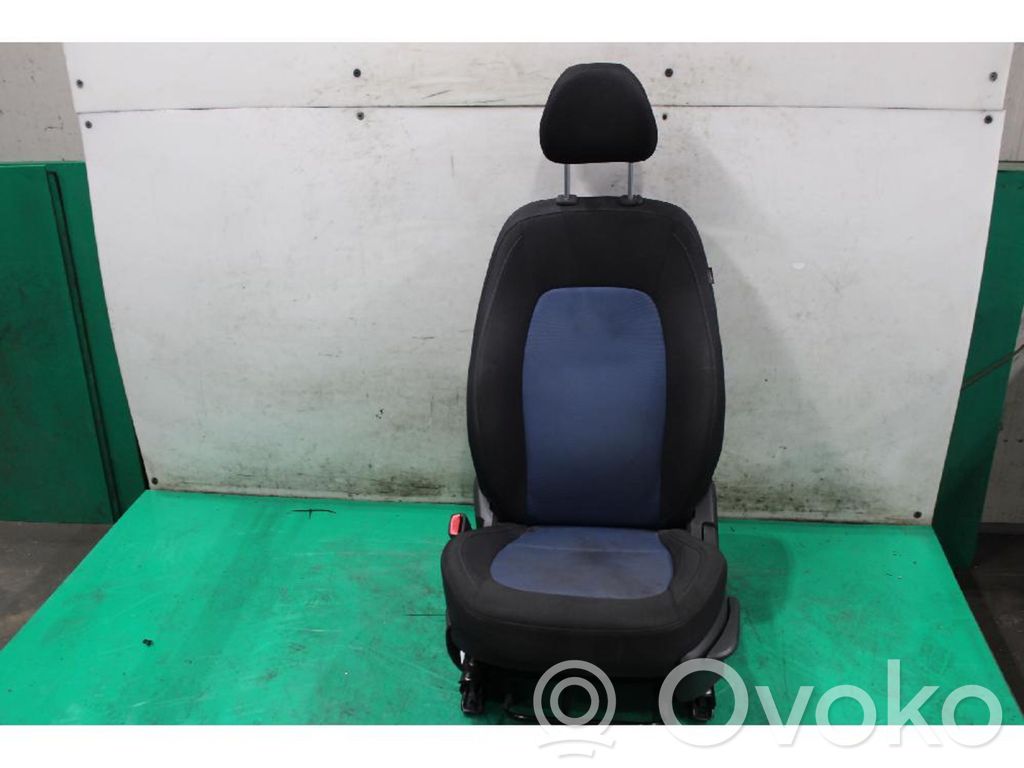 Hyundai i10 Sedile anteriore del conducente