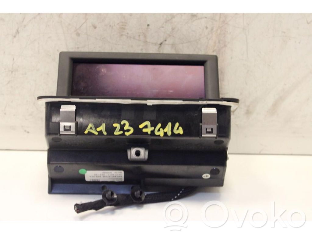 Audi A1 Monitor / wyświetlacz / ekran 