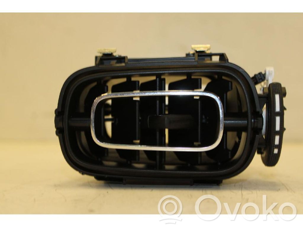 Citroen C3 Rejilla de ventilación central del panel 