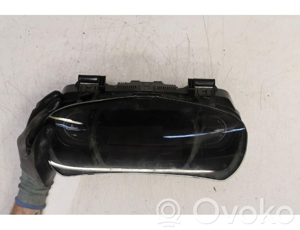 Renault Megane IV Speedometer (instrument cluster) 