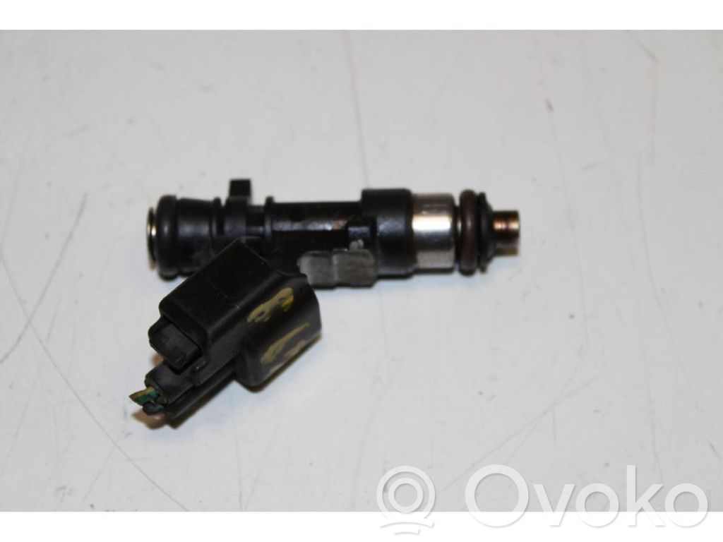 Volvo C70 Inyector de combustible 