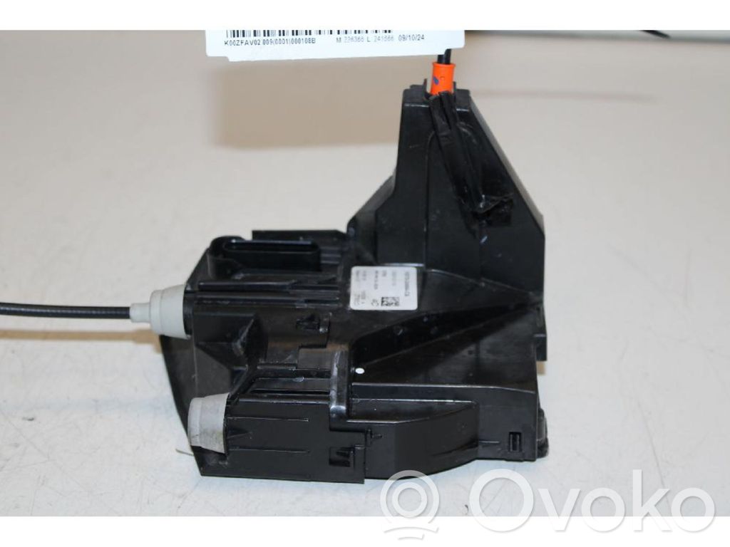 Jaguar XE Rear door lock 
