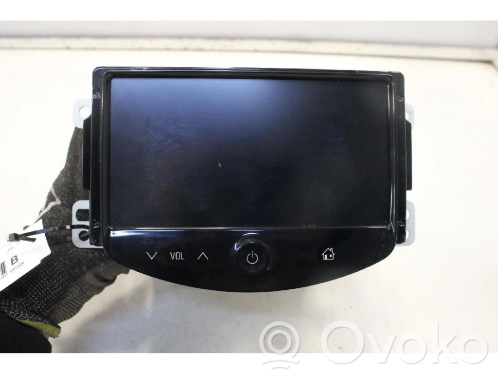 Opel Adam Radio/CD/DVD/GPS head unit 