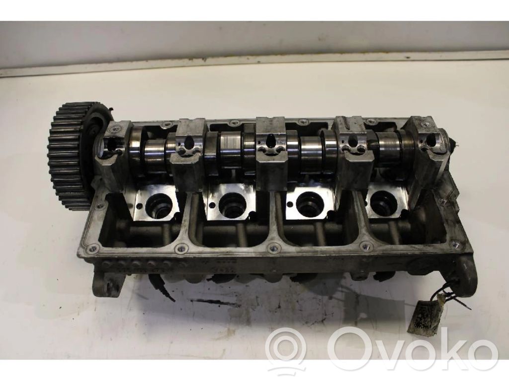 Audi A4 S4 B7 8E 8H Głowica silnika 